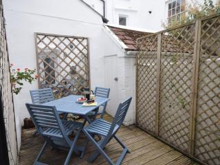 2 bed property in Appledore DOLPH - Appledore - 1