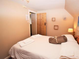2 Bed in Cosheston FB059 - Cosheston - 6