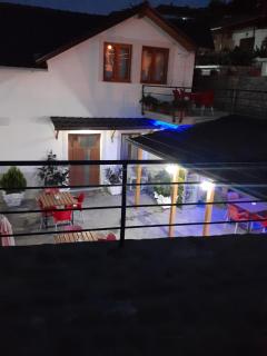 Bixhaku GuestHouse - Gjirokastër - 7