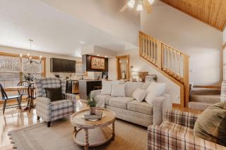 Gated Community - Pool & Golf Course - Near SDC - Branson West - 2