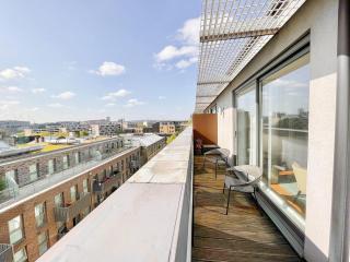NEW 3-Bedroom flat with Balcony, Free WiFi and lift access near Kings Cross, Islington, Camden Town - 5