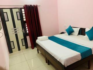 Mahadev Hotel !! Near Chandigarh Int'l Airport ! - - 0