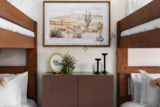 Heated Pool, Game Room, Outdoor Movies, Mins to Downtown, Sleeps 14 - Austin - 3
