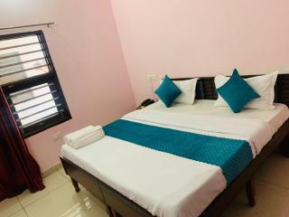 Mahadev Homestay !! Preferred Partner ! Walking Distance To Chandigarh Int'l Airport ! - - 1