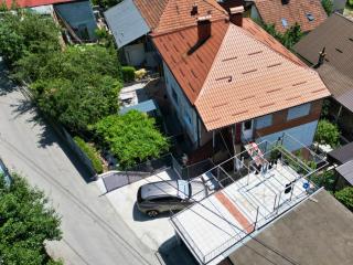 Apartment Sun Sarajevo - with a FREE garage and garden with a BBQ - Sarajevo - 9