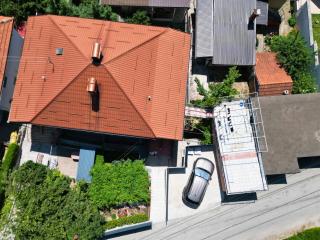 Apartment Sun Sarajevo - with a FREE garage and garden with a BBQ - Sarajevo - 0