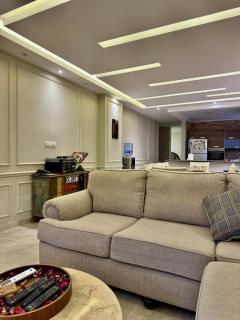 Make yourself at home - Sheikh Zayed - 3