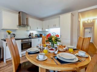 2 Bed in Tenby FB229 - Tenby - 5