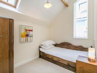 4 Bed in Brixham BX072 - Brixham - 2