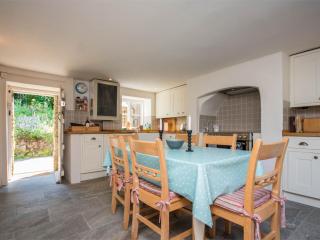3 Bed in Uploders DC059 - Loders - 4