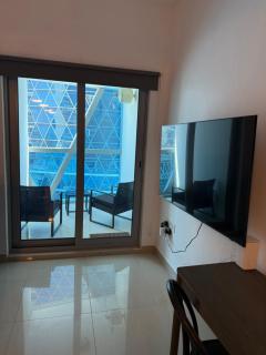 Modern Studio in Damac Park Tower - Near Dubai Mall & Metro - 1