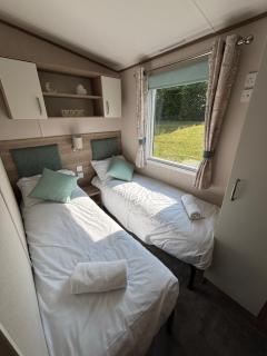 Oak Village 17 - HOT TUB Grange Leisure Park, Mablethorpe - Central heating, Pet friendly - Meadow Lakes Caravan & Lodge Hire - Mablethorpe - 2