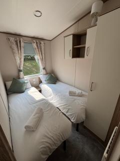 Oak Village 17 - HOT TUB Grange Leisure Park, Mablethorpe - Central heating, Pet friendly - Meadow Lakes Caravan & Lodge Hire - Mablethorpe - 1