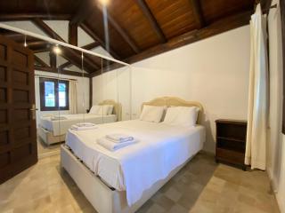 Charming 1BR Stone House with Lake View - Bogazici - 8