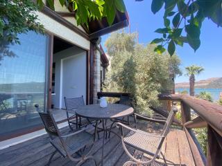 Charming 1BR Stone House with Lake View - Bogazici - 5