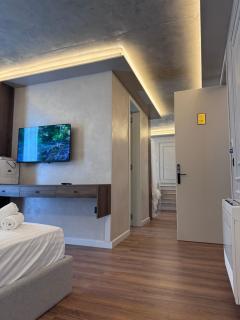 Olea Glass Hotel - - 1