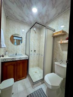 Habitación 203 con baño privado Norte de Armenia - Armenia - 4