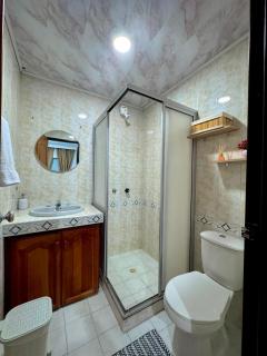 Habitación 203 con baño privado Norte de Armenia - Armenia - 3