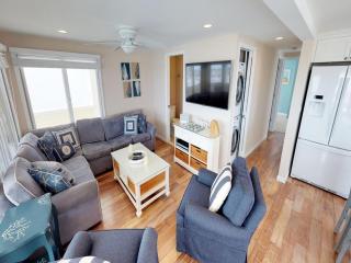 Ocean Front 1St Floor Duplex With Expansive Views In Brant Beach With Private Beach Access 12094 - Brant Beach - 2