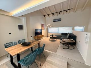Kálm II - Curated Stays in the Historic Center - Kalamata - 0