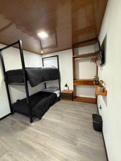 Bunker593 Inn - Tena - 5