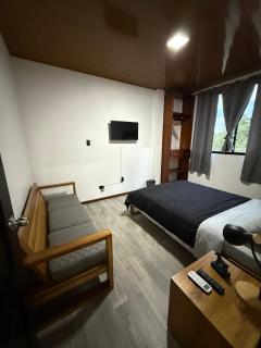 Bunker593 Inn - Tena - 6