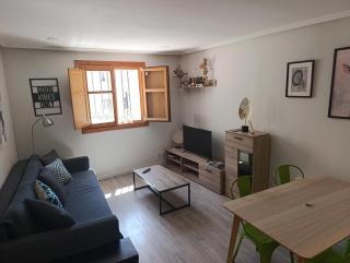 Apartamento con encanto en Casco Histórico de Burgos - Burgos - 8