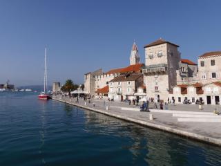 Apartments Seadrop - Trogir - 1