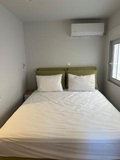 Emily in Athens - Central flat with balconette & Starlink - Athen - 2