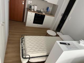 Emily in Athens - Central flat with balconette & Starlink - Athen - 1