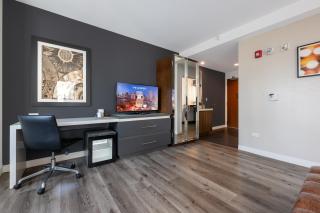 Godfrey Hotel Chicago - 5