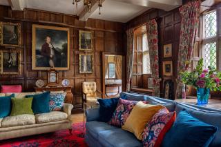 Pentrehobyn Hall sleeps 18 - Wrexham - 6