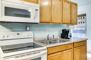 Walkable Paradise Downtown Puyallup Studio! - Puyallup - 2