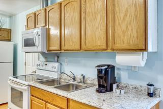 Walkable Paradise Downtown Puyallup Studio! - Puyallup - 1