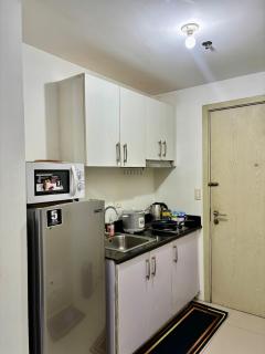 Resort-Style Living in Makati - Manila - 7