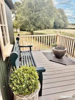 Elgars Shepherds Huts - 7