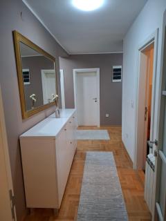 Family Apartman Telep Novi Sad - Yard & Free parking - 3