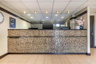 SureStay Hotel by Best Western East Brunswick - 7