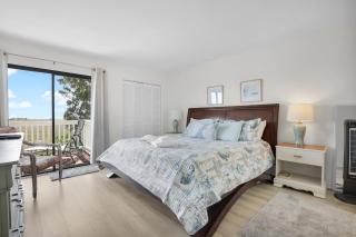 Crooked Palm - Marsh Views on Nautical Watch with pool access -  - 8