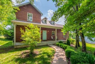 Hickory Hideaway with Communal Pool Access - 8