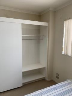 Newmarket Apartment - Queen Bed with Private Bathroom, Free Parking Provided - Auckland - 5