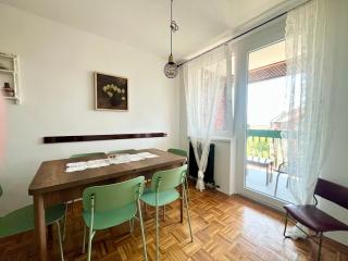 Spacious 3BR Apartment, Cozy & Authentic Sarajevo - Sarajevo - 4