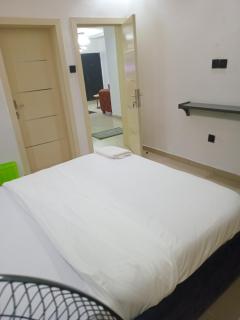 His Royal Glamour Apartments - Lagos - 0