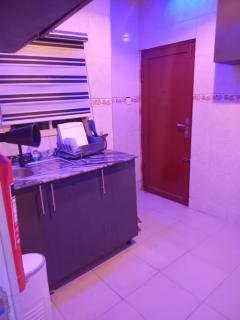 His Royal Glamour Apartments - Lagos - 6