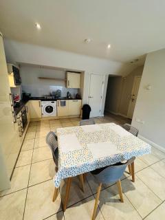 Large room near city centre - Belfast - 6