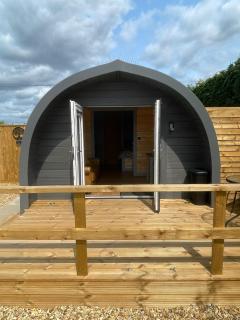 Pine Lodge Posh Glamping With Garden Views & Big Lincolnshire Skies - - 1