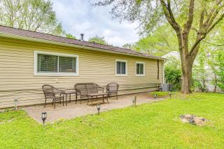 8 Mi to Dtwn Indianapolis Family Home with Yard! - 9