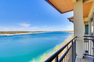 Top-Floor Lake-View Condo with Boat Dock Access - Lakeway - 0