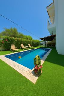 Stylish 4 Bedrooms Villa with Private Pool - 2 min walking to sandy beach - Paralimni - 4