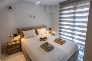 Maria's Deluxe Apartments - Iraklitsa - 9